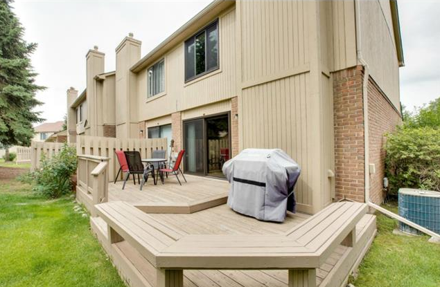 Hampton on the Green Rochester Hills MI Condos for sale 